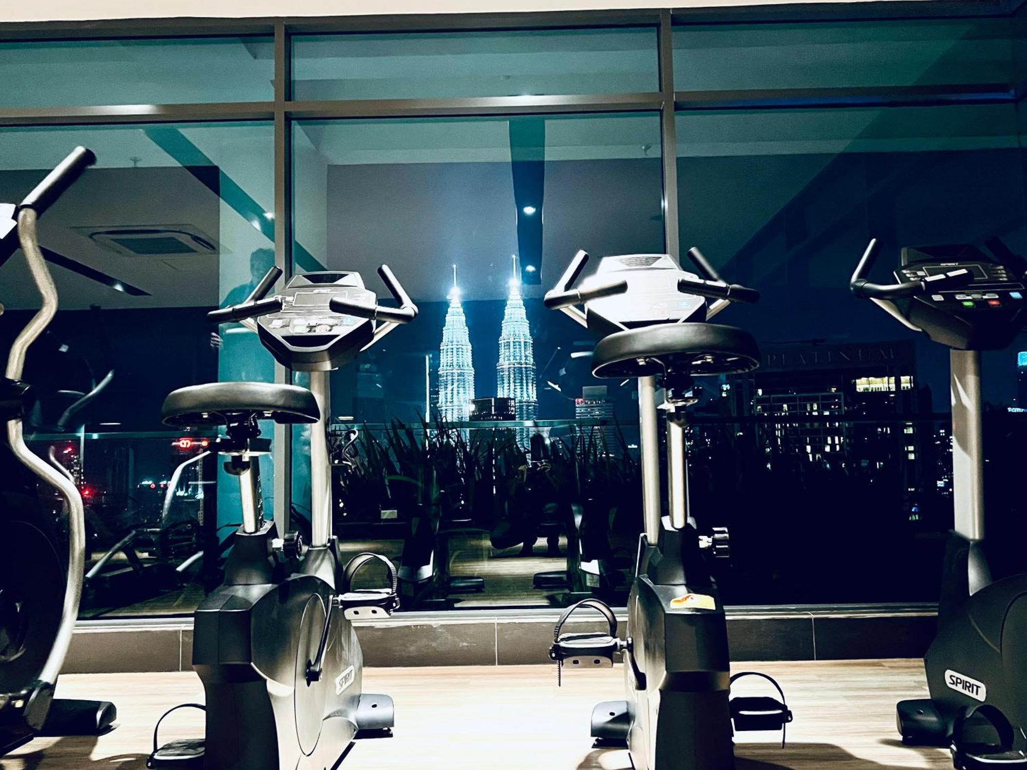 The Infinitum Kualalumpur Skypool Hotel クアラルンプール エクステリア 写真
