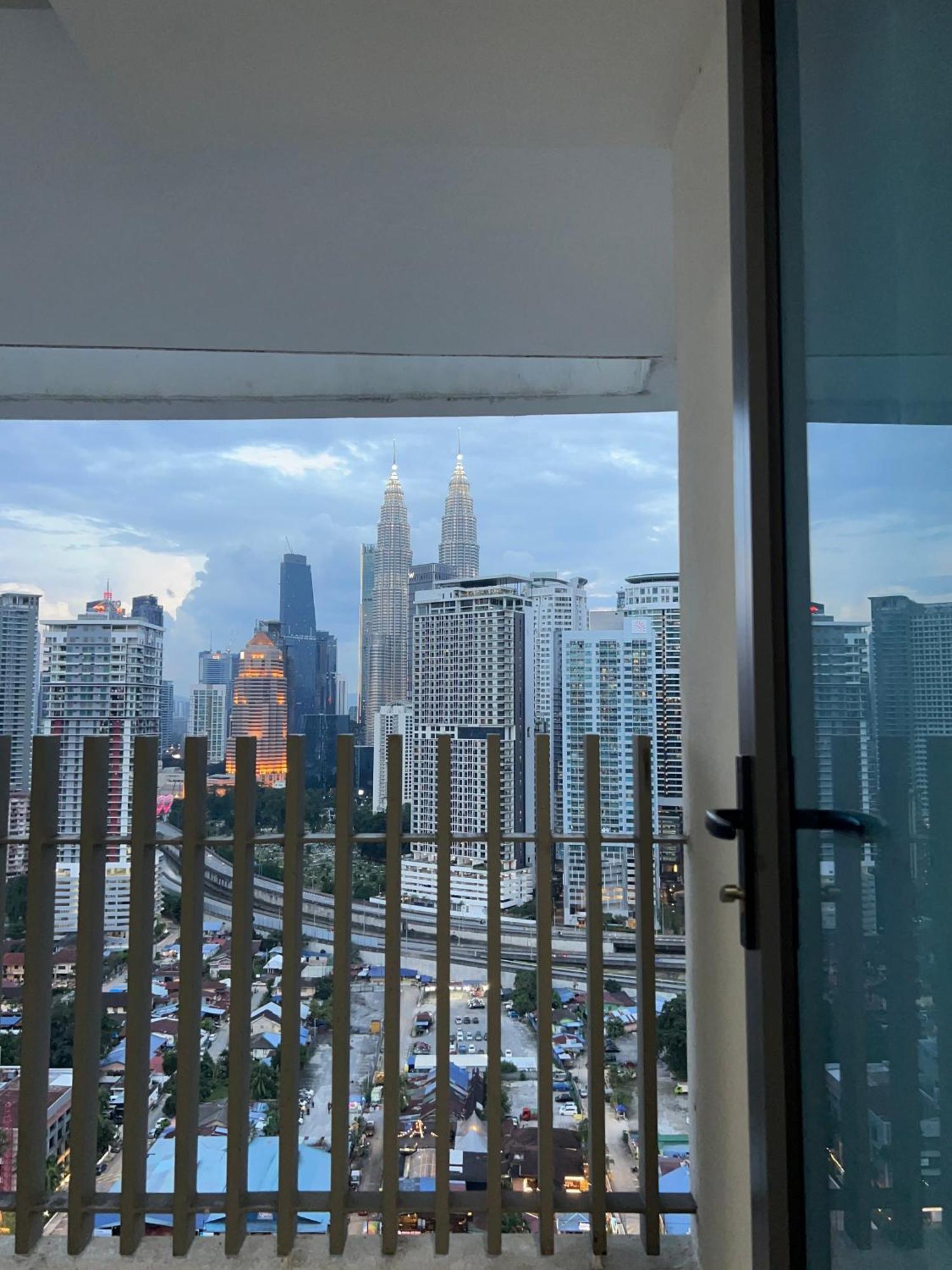 The Infinitum Kualalumpur Skypool Hotel クアラルンプール エクステリア 写真
